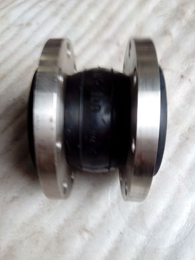 正確選擇可曲撓橡膠接頭的工作壓力